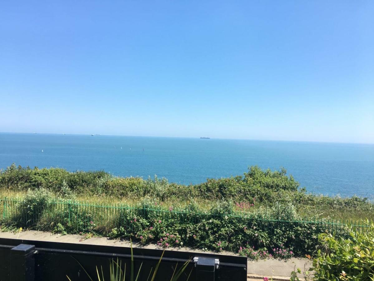 Cliff Top Apartment 3 Bedroom Shanklin Esterno foto